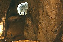 Poarta lui Ionel cave, Photo: Radu Palada