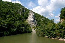 Statue of Decebal, Danube Gorges , Photo: WR