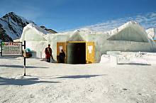 Ice hostel at Bâlea Lake, Photo: Răzvan Sabău