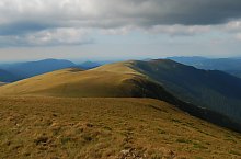 Traseul Valea Valsanului - Varful Moldoveanu, Muntii Fagaras, Foto: Florin Manea Traseul Valea Valsanului - Varful Moldoveanu, Muntii Fagaras, Foto: Florin Manea