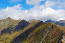 Traseul Valea Valsanului - Varful Moldoveanu, Muntii Fagaras, Foto: Florin Manea Traseul Valea Valsanului - Varful Moldoveanu, Muntii Fagaras, Foto: Florin Manea