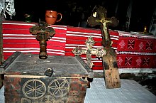 Wooden church, right bank, Răzoare , Photo: WR