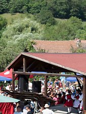 Festivalul Palariilor de Paie, DN13a Balauseri-Miercurea Ciuc, Foto: Szőcs László