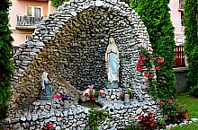 Biserica catolica, Capalnita , Foto: WR