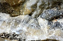 Depunerile de aragonit, Corund , Foto: WR