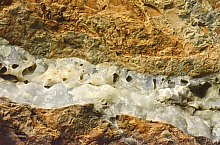 Depunerile de aragonit, Corund , Foto: WR