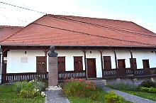 Catholic school, Lupeni , Photo: WR
