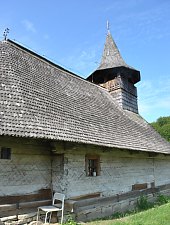 Wooden church, Valea Caseiului , Photo: WR