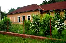 School, Valea Borcutului , Photo: WR