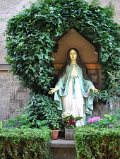 Biserica catolica, Tasnad , Foto: WR