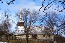 Wooden church, Răstolț , Photo: WR
