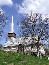 Wooden church, Răstolț , Photo: Bogdan Ilieș