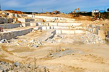 Lime pit, Băbeni , Photo: WR