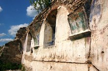 Ruinele bisericii, Svinita , Foto: WR