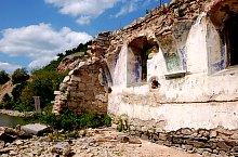 Ruinele bisericii, Svinita , Foto: WR