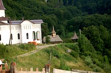 Sub Piatra monastery, Sub Piatră , Photo: WR