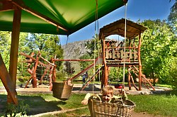 Conacul Secuiesc, Terenul de joaca, Coltesti , Foto: WR