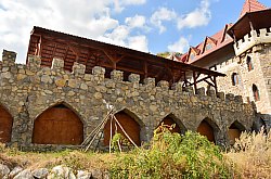Castle Templul Cavalerilor, DN75 Lunca-Turda·, Photo: WR