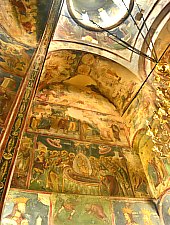 Manastirea Cozia. Biserica Bolnita, Calimanesti , Foto: WR
