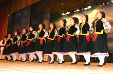Dans: Ansamblul folcloric Chindia - Ploieşti