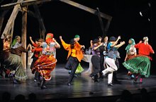 Nagyvárad folk ensemble, Photo: Nagyvárad folk ensemble