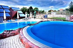 Casa Bucatarului - Piscina, Suncuius , Foto: WR