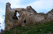 Cetatea inainte de restaurare, Feldioara , Foto: Bogdan Bălăban