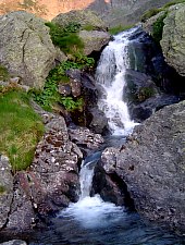 Serbota waterfall, Făgăraș mountains·, Photo: Radu Dârlea