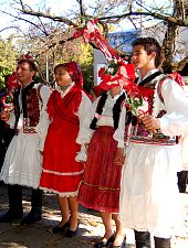 Traditional costumes in Beiuș, Photo: WR