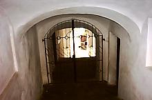 Scara Acoperita, Medias, Foto: Urian Adrian