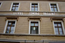 Highschool Drăgălina, Oravița·, Photo: Mihai Lazarov