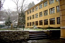 Highschool Drăgălina, Oravița·, Photo: Mihai Lazarov