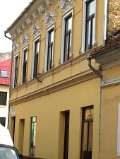 Black cat house, Oravița·, Photo: Ramona Stângu