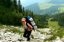 Mászás a Plaiului Mic nyereg felé, Fotó: Marian Ghibu