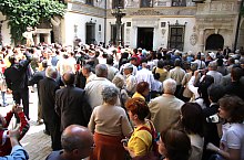 Întoarcerea familiei Regale