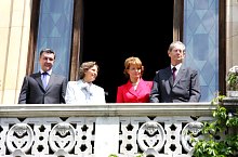 Întoarcerea familiei Regale