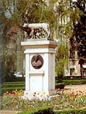 Monumentul latinitatii, Targu Mures